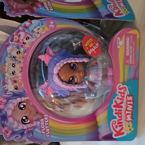 KindiKids  🦊 Minis set of 2 Flora Flutters & Berry D'Lish Poseable Bobble Heads - Picture 1 of 7